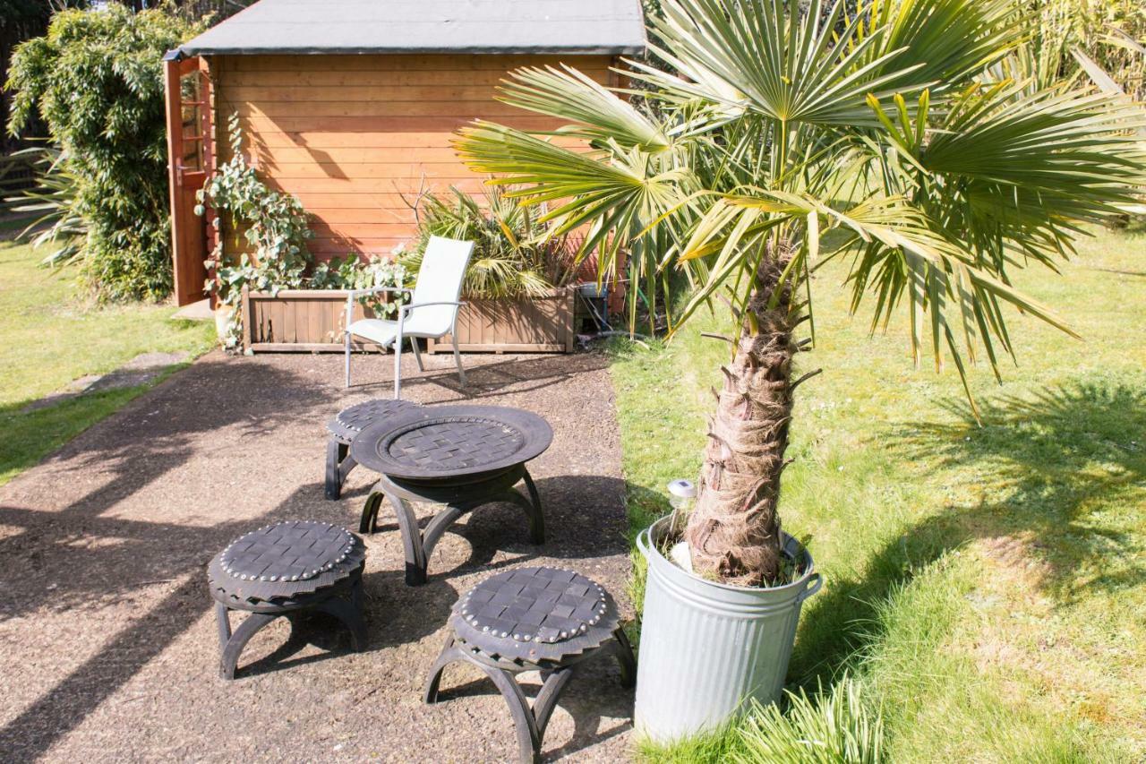 Ralph'S Barn Villa Newport  Eksteriør bilde