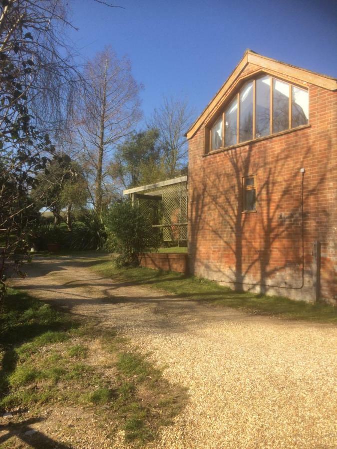 Ralph'S Barn Villa Newport  Eksteriør bilde