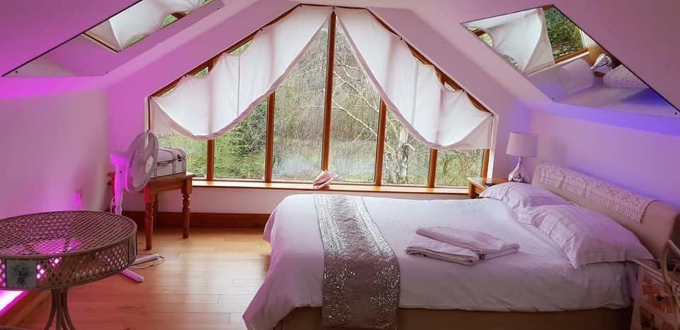 Ralph'S Barn Villa Newport  Eksteriør bilde