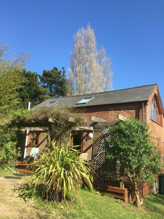 Ralph'S Barn Villa Newport  Eksteriør bilde